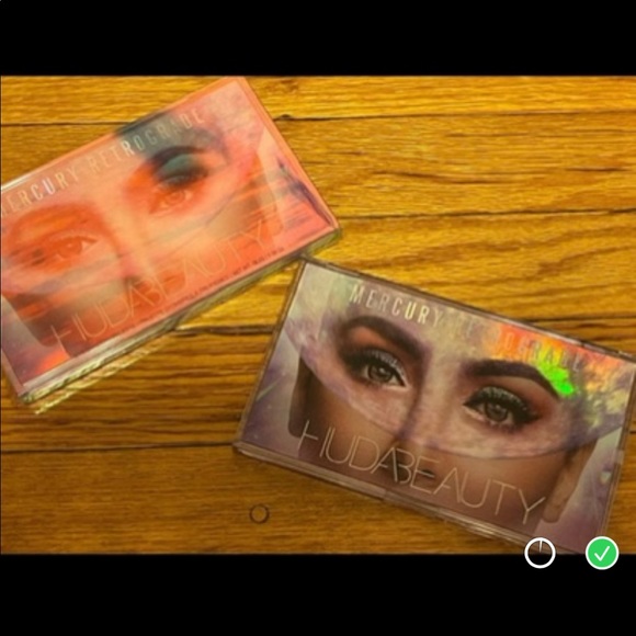 Huda beauty eyeshadow pallets - Picture 1 of 9